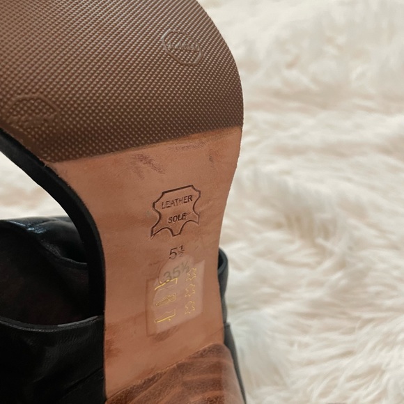 Stunning BCBGMaxAzria heeled booties - Picture 7 of 13